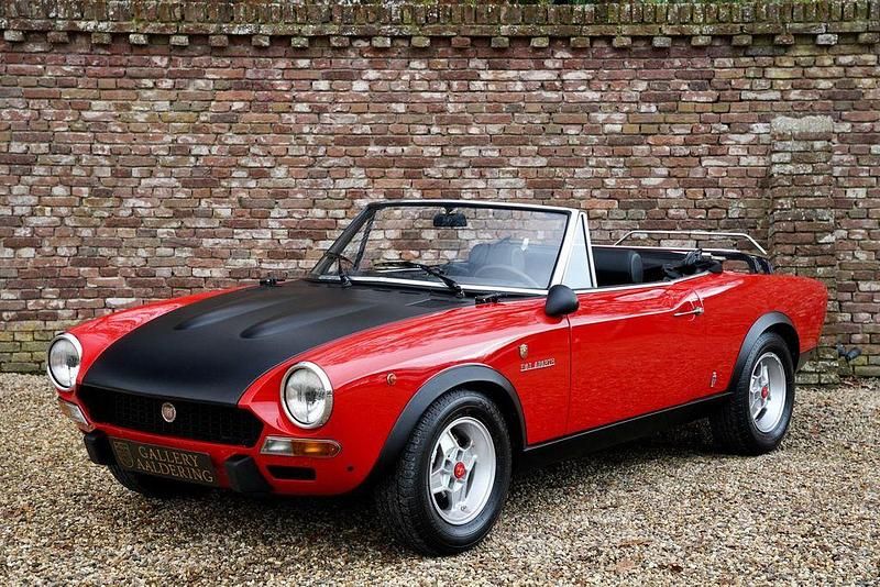 Rot Gebraucht 1973 Fiat 124 Abarth Cabrio | 79.500 € - Bild 1/4