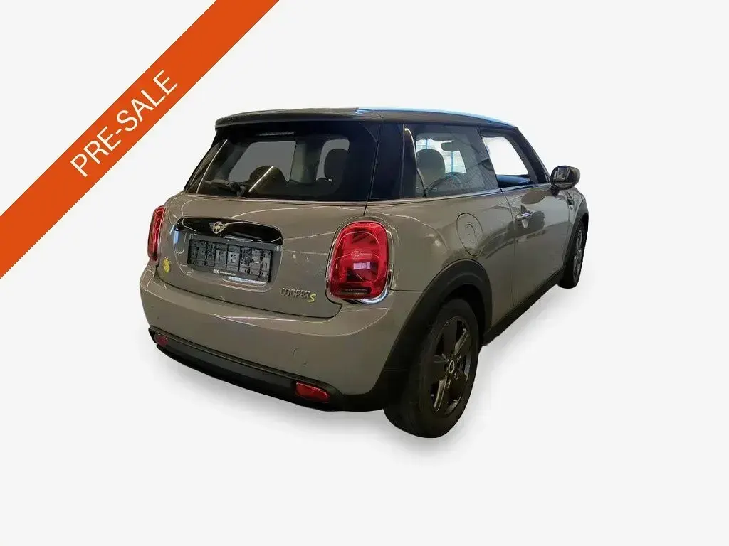 Gebraucht Mini Cooper SE 135 kW (184 PS) 2021 Moonwalk grey metallic Kleinwagen