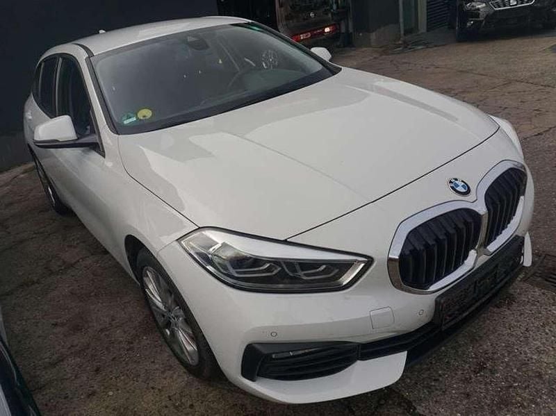 Gebraucht BMW 116 Advantage 116 PS (85 kW) 2020 Alpinweiss iii Kleinwagen