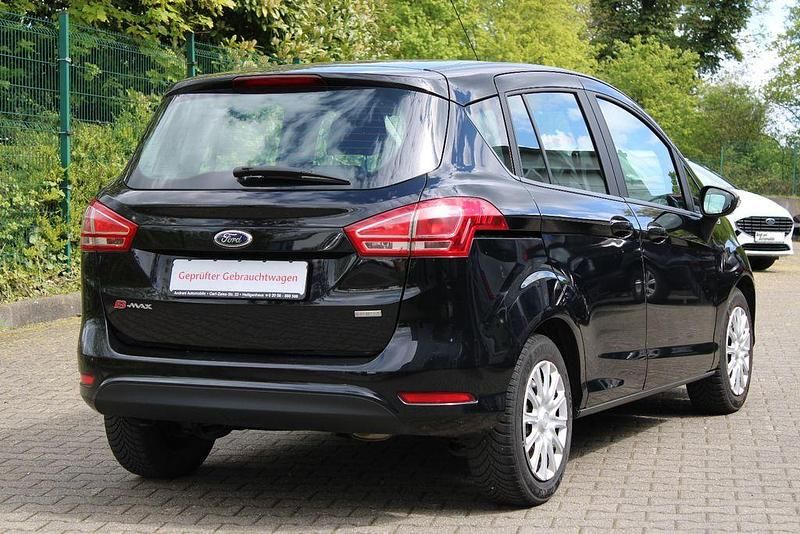 Używany Ford B-MAX Trend 101 KM (74 kW) 2016 Czarny Minivan