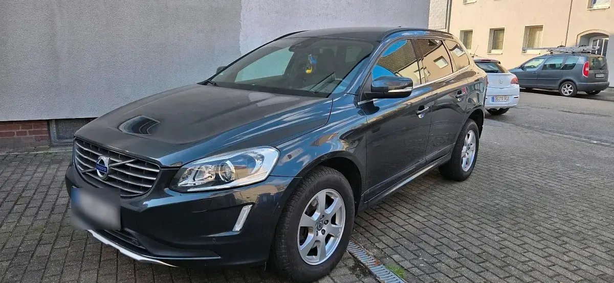 Gebraucht Volvo XC60 163 PS (119 kW) 2013 Grau SUV