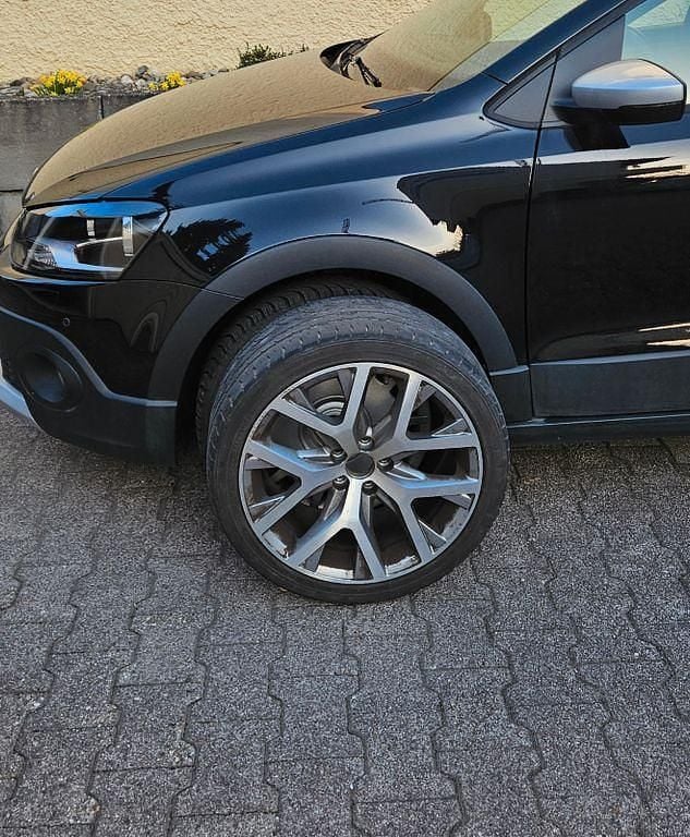 Gebraucht VW Polo Cross 90 PS (66 kW) 2017 Schwarz Kleinwagen