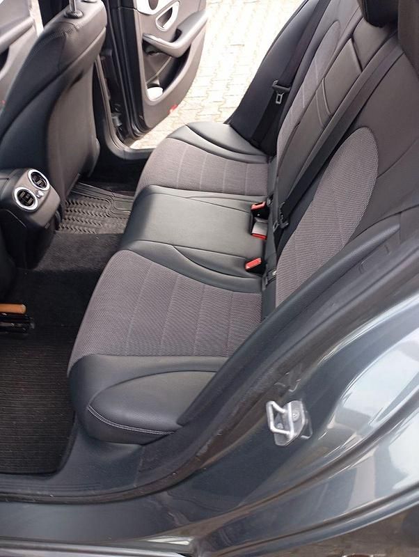 Gebraucht Mercedes C220 194 PS (142 kW) 2019 Braun Limousine