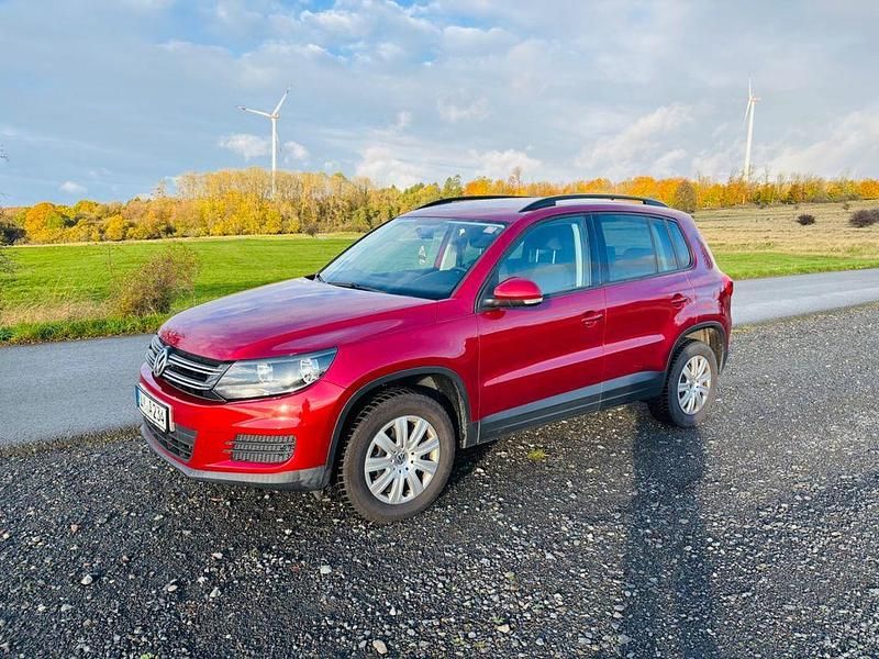 Rot Gebraucht 2012 VW Tiguan SUV | 4.999 € (Superpreis) - Bild 1/4
