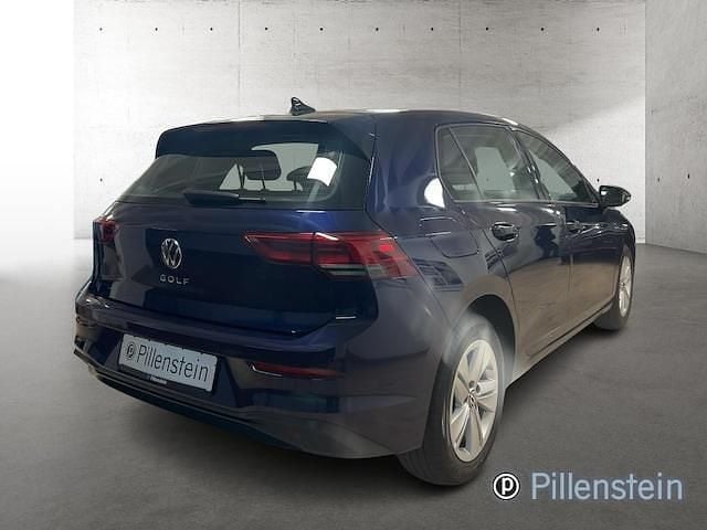 Gebraucht VW Golf VIII Life 110 PS (80 kW) 2021 Blau Limousine