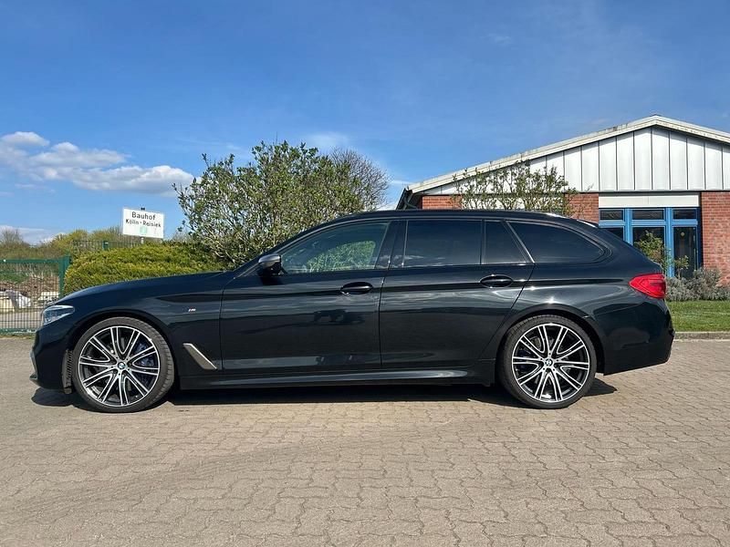 Schwarz Gebraucht 2019 BMW M550 Shadowline Limousine | 29.900 € (Superpreis) - Bild 1/4