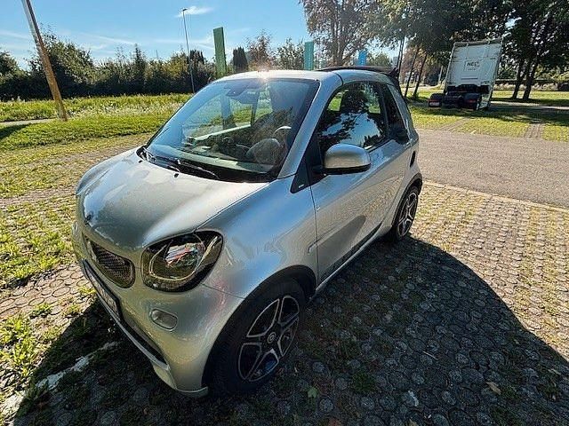 Gebraucht Smart ForTwo Cabrio Prime 71 PS (52 kW) 2016 Silber Cabrio