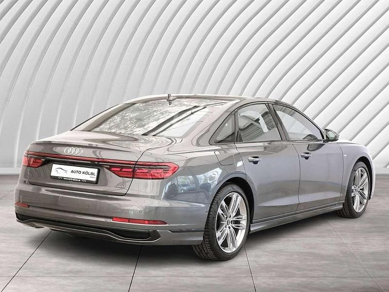 Second-hand Audi A8 286 CP (210 kW) 2022 Gri Berlinǎ
