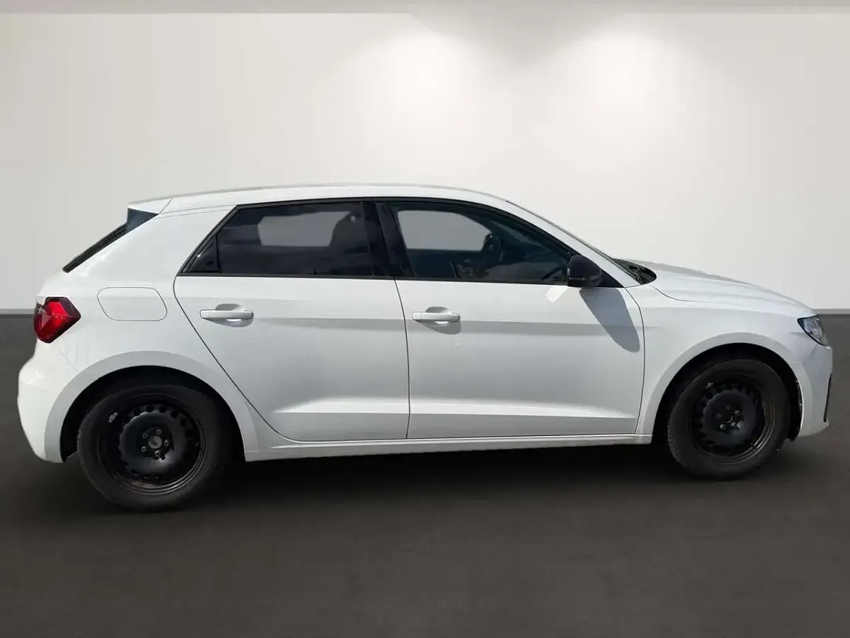Gebraucht Audi A1 Advanced 110 PS (80 kW) 2022 Cortinaweiß SUV