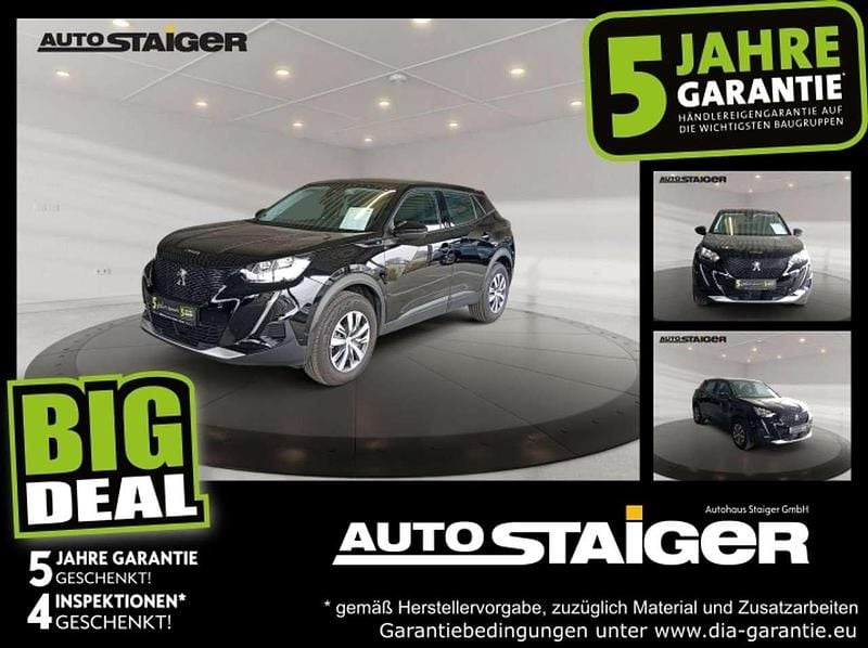 Lackierung schwarz perla nera/ Gebraucht 2022 Peugeot e-2008 Active SUV | 17.477 € (Superpreis) - Bild 1/4