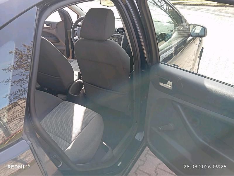 Gebraucht Ford Focus 101 PS (74 kW) 2007 Schwarz Kleinwagen