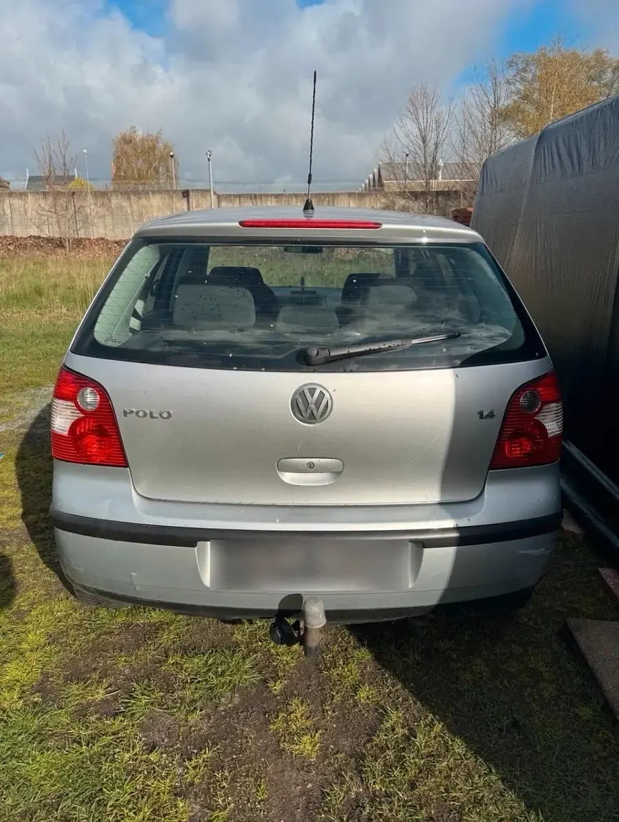 Brugt VW Polo 75 HK (55 kW) 2004 Grå Hatchback