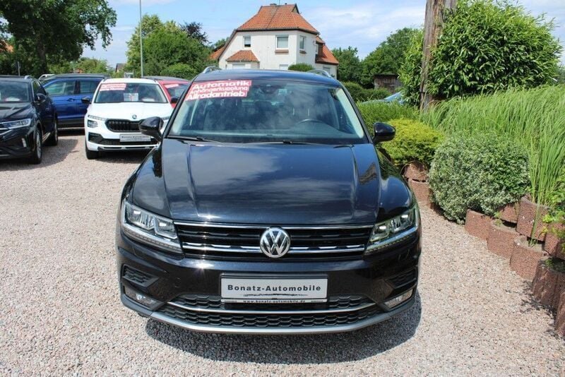 Gebraucht VW Tiguan Highline 239 PS (175 kW) 2019 Deep black pearlescent SUV