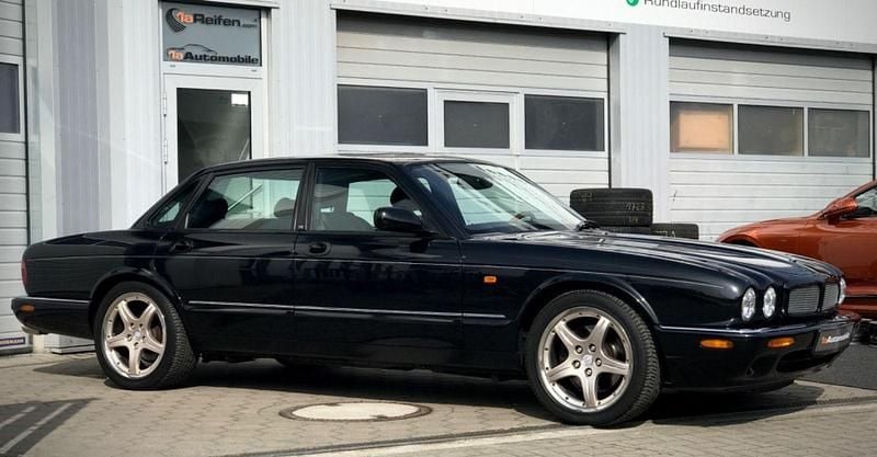Gebraucht Jaguar XJR 363 PS (266 kW) 2000 Schwarz Limousine