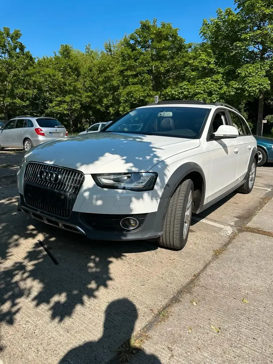 Używany Audi A4 Allroad 177 KM (130 kW) 2012 Biały Kombi
