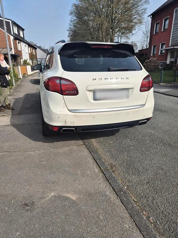 Gebraucht Porsche Cayenne 245 PS (180 kW) 2011 Weiß SUV