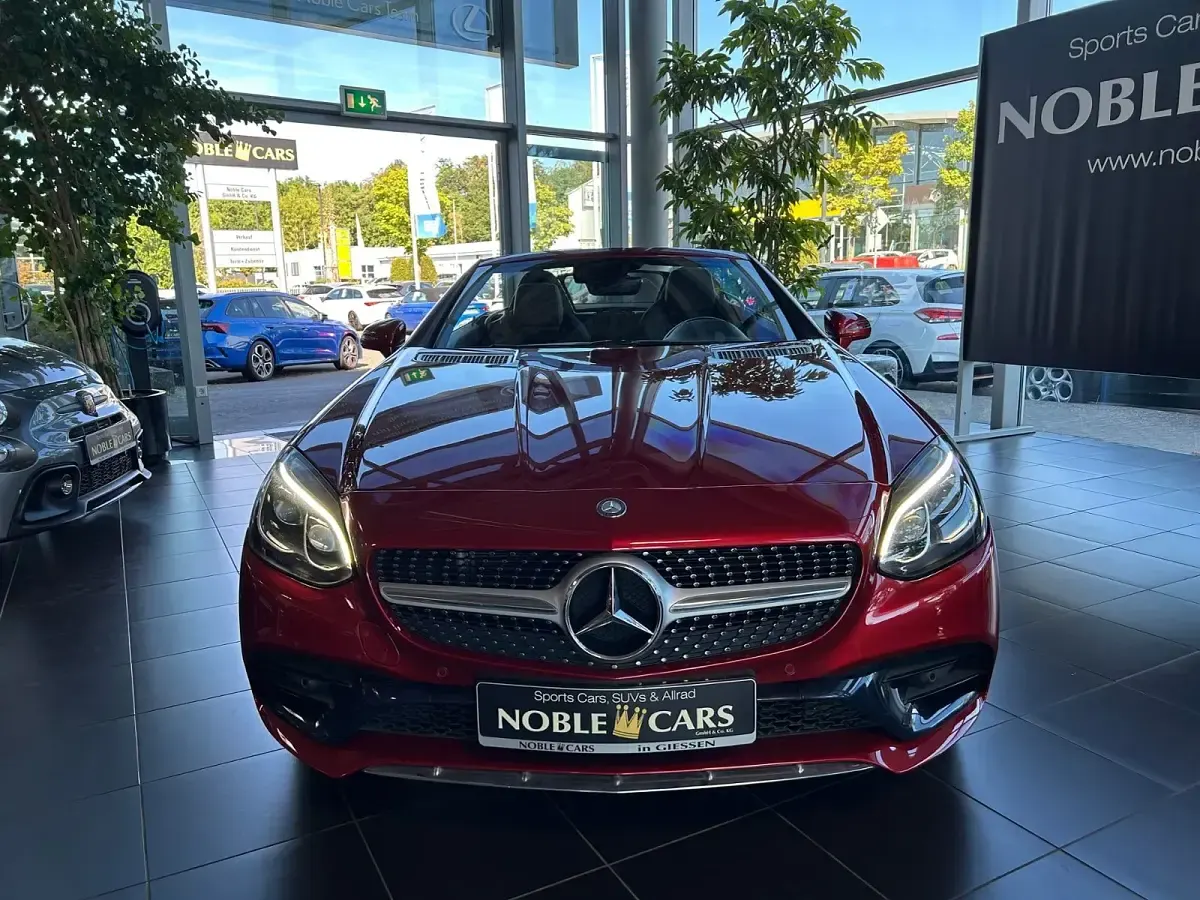 Gebraucht Mercedes SLC300 AMG line 245 PS (180 kW) 2016 Rot (metallic) Cabrio