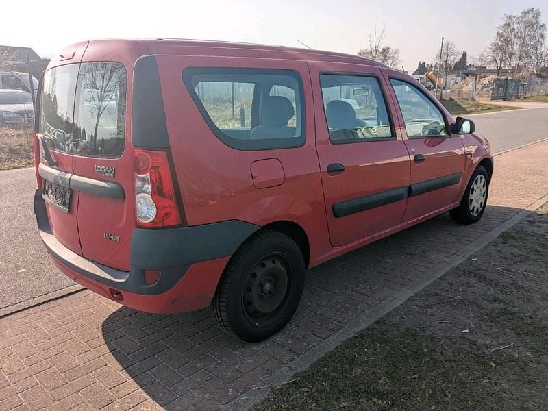 Gebraucht Dacia Logan 75 PS (55 kW) 2007 Rot Kombi