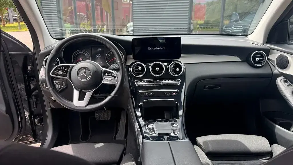 Gebraucht Mercedes GLC300 258 PS (189 kW) 2020 Graphitgrau SUV