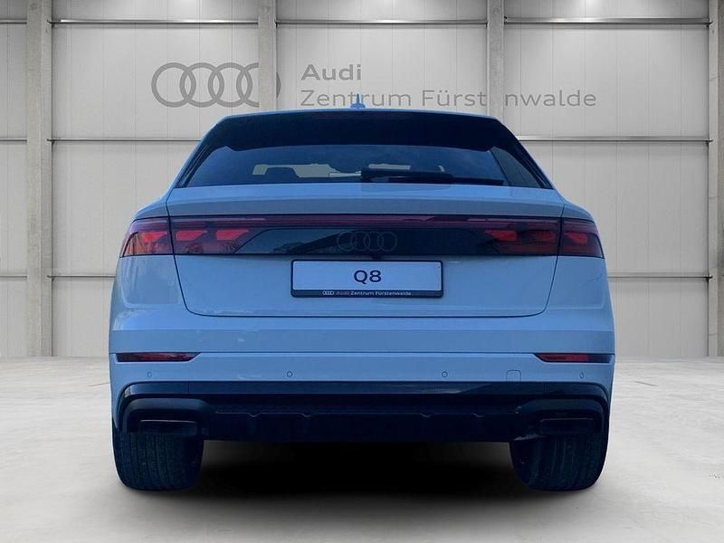 Gebraucht Audi Q8 Ambiente 286 PS (210 kW) 2025 Gletscherweiß metallic SUV