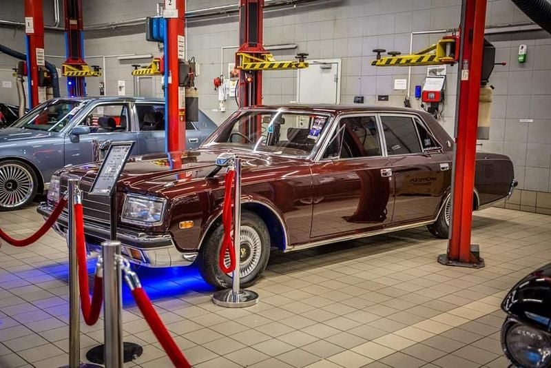 Gebraucht 1989 Toyota Century Limousine | 11.000 € - Bild 1/4