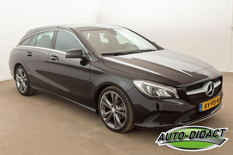 Gebraucht Mercedes CLA200 136 PS (100 kW) 2016 Schwarz Limousine