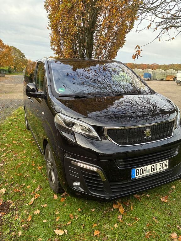 Schwarz Gebraucht 2019 Peugeot Traveller Business-Line Van | 34.900 € (Fairer Preis) - Bild 1/4