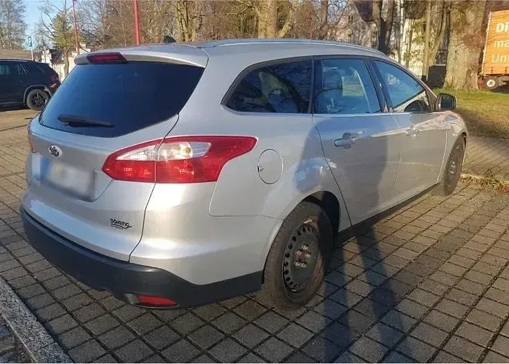 Gebraucht Ford Focus 150 PS (110 kW) 2012 Silber Kombi