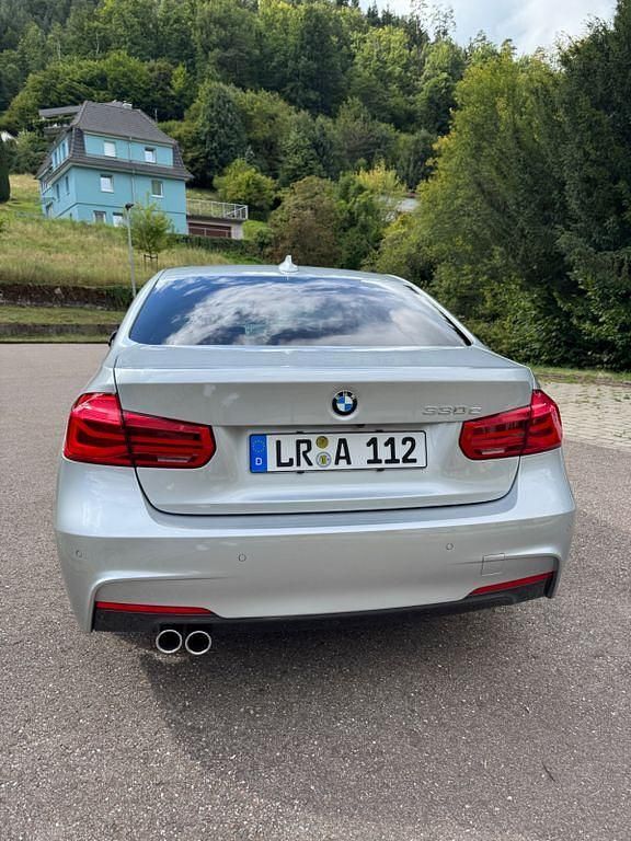 Używany BMW 330e iPerformance 252 KM (185 kW) 2018 Srebrny Sedan/Limuzyna