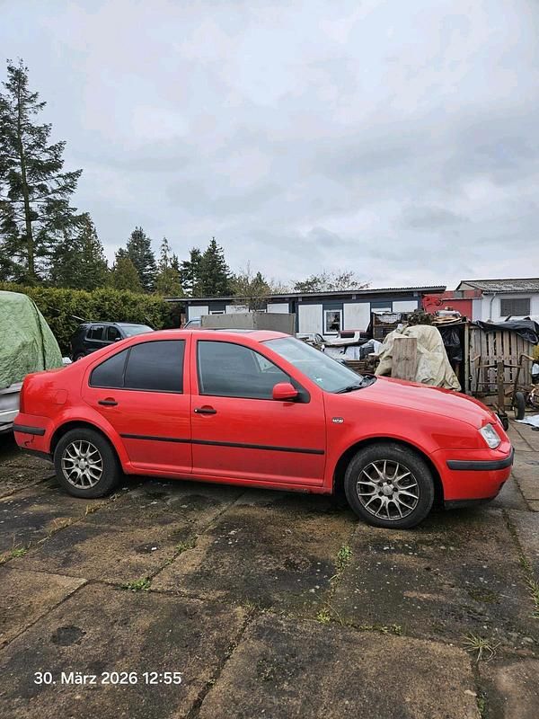 Gebraucht VW Bora 150 PS (110 kW) 2000 Rot Limousine