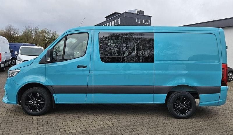 Gebraucht Mercedes Sprinter 150 PS (110 kW) 2023 Blau Van