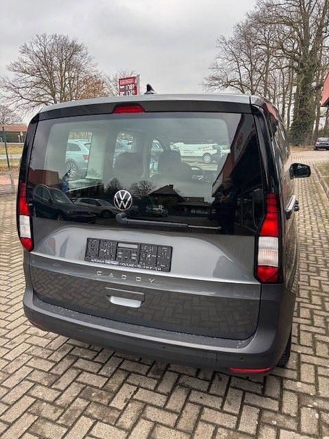 Gebraucht VW Caddy Basis 102 PS (75 kW) 2021 Grau Van / Kleinbus