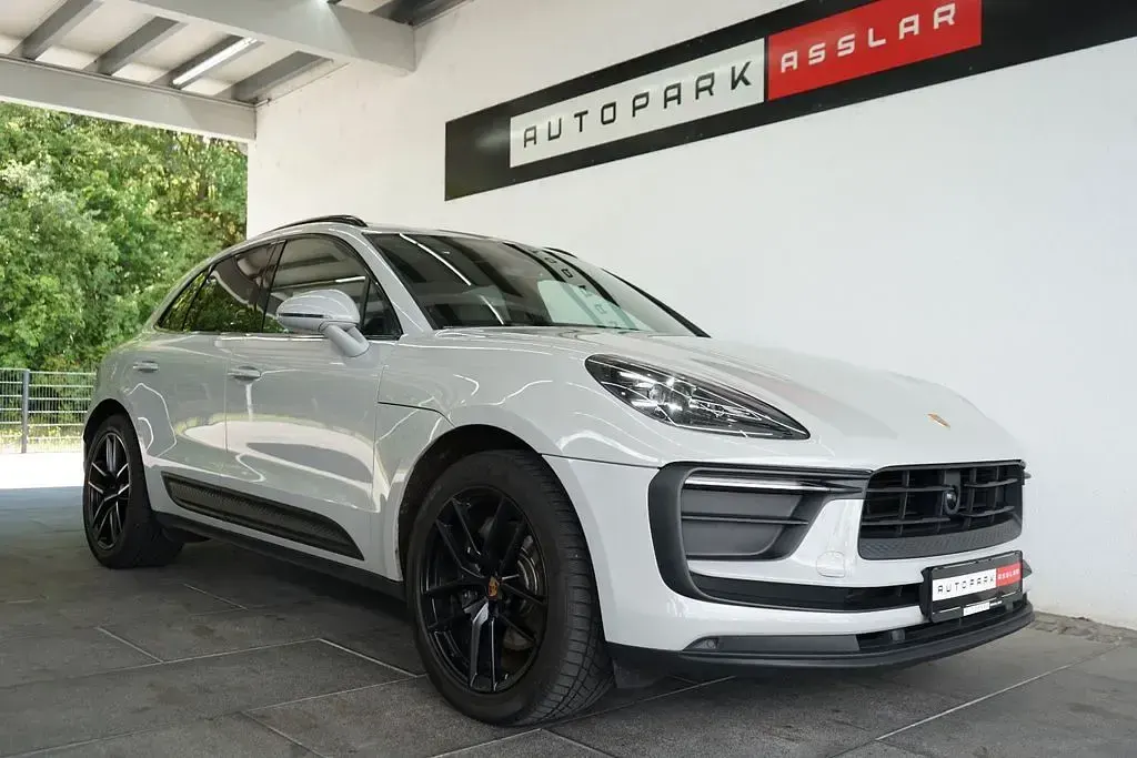 Gebraucht Porsche Macan 265 PS (194 kW) 2023 Kreide SUV