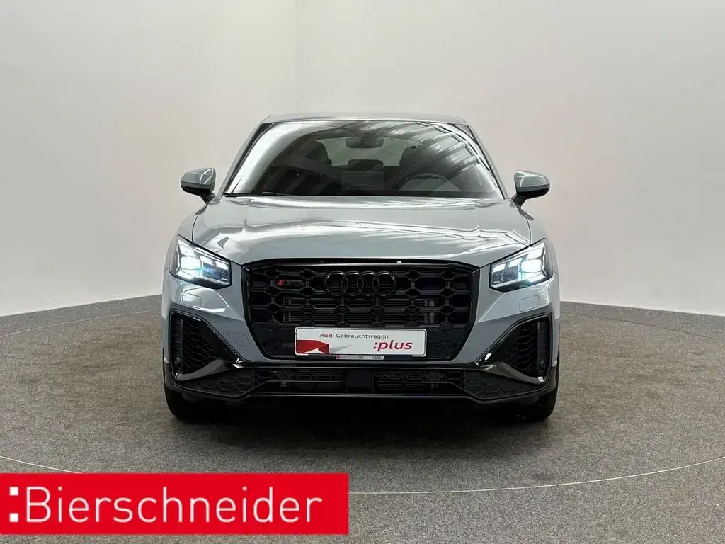 Gebraucht Audi SQ2 S-Line 300 PS (220 kW) 2025 Grau SUV