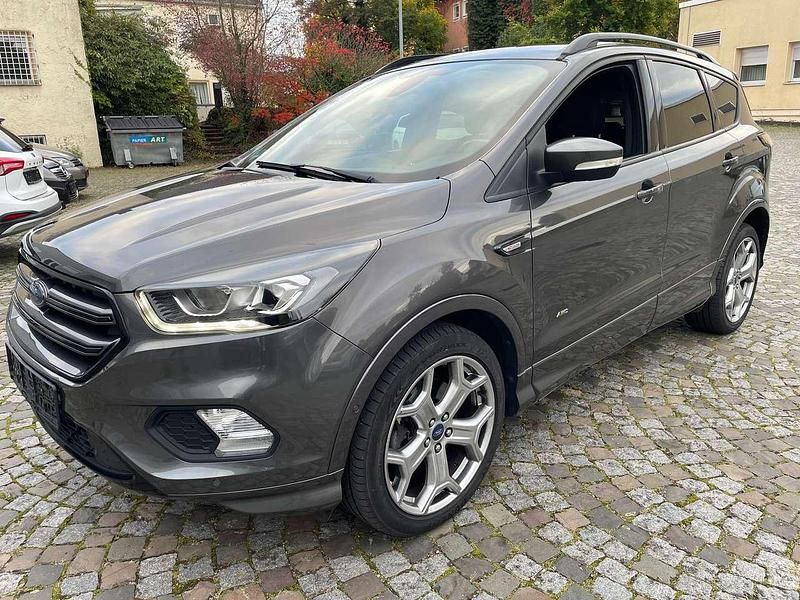 Magnetic Gebraucht 2018 Ford Kuga ST-Line SUV | 13.950 € (Guter Preis) - Bild 1/4