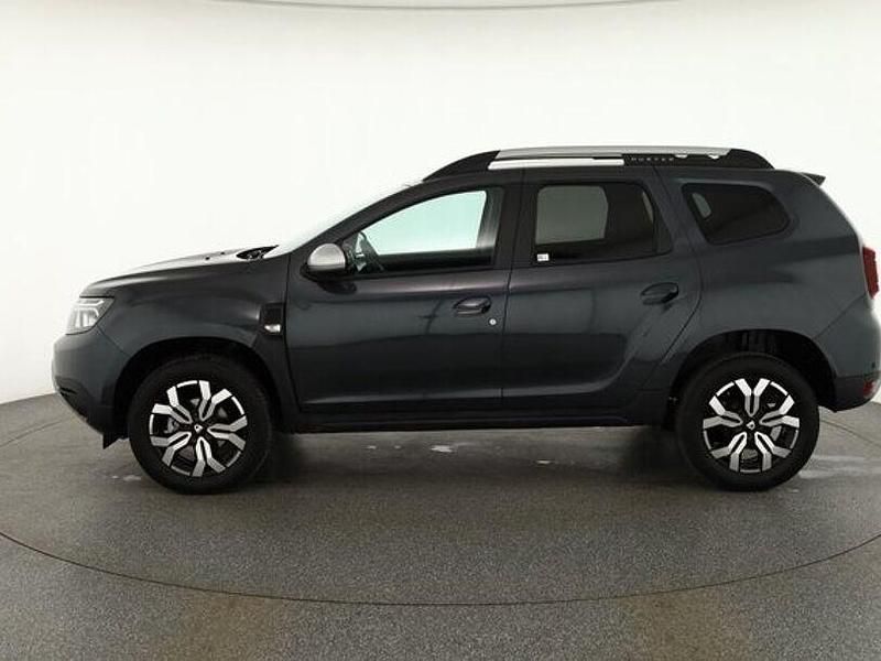 Gebraucht Dacia Duster Prestige 131 PS (96 kW) 2022 Grau SUV