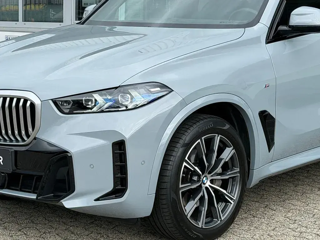 Gebraucht BMW X5 M Sport 286 PS (210 kW) 2025 Grau SUV