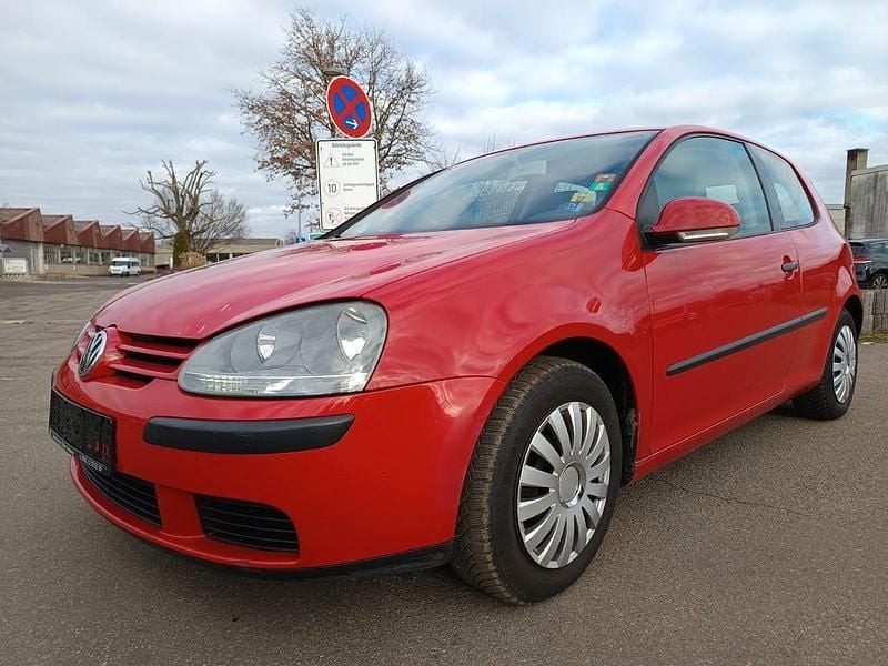 Rot Gebraucht 2004 VW Golf Trendline Limousine | 1.999 € (Guter Preis) - Bild 1/4