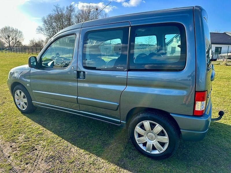 Gebraucht Citroën Berlingo 109 PS (80 kW) 2007 Grau Van / Kleinbus