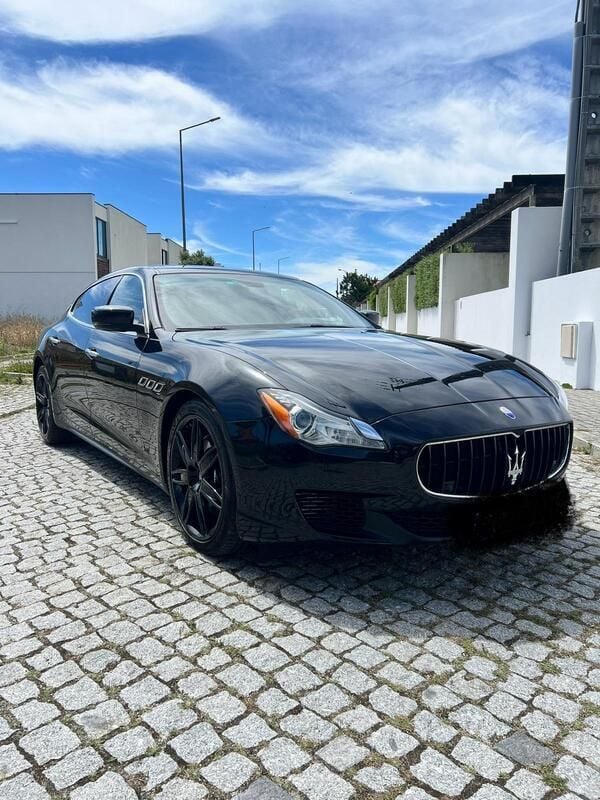 Schwarz Gebraucht 2013 Maserati Quattroporte Limousine | 22.900 € (Fairer Preis) - Bild 1/4