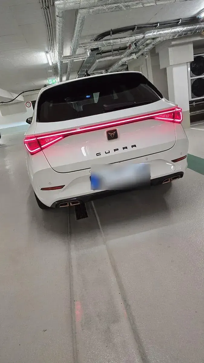 Gebraucht Cupra Leon 204 PS (150 kW) 2021 Weiß Kombi