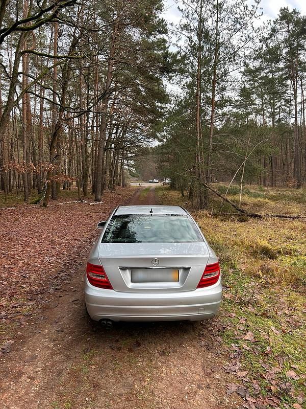 Gebraucht Mercedes C200 136 PS (100 kW) 2012 Silber Limousine