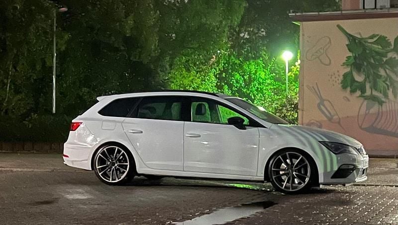 Gebraucht Seat Leon 4Drive 300 PS (220 kW) 2020 Weiß Kombi