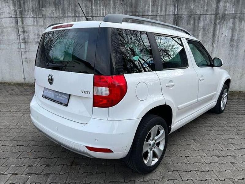 Gebraucht Skoda Yeti Ambition 140 PS (102 kW) 2015 Weiß SUV