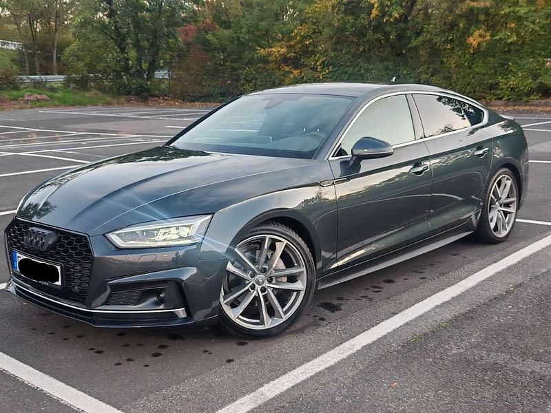 Gebraucht Audi A5 Design 190 PS (139 kW) 2019 Grau Coupé