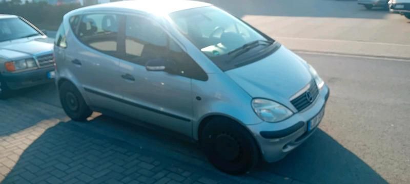 Gebraucht Mercedes A170 95 PS (69 kW) 2004 Silber Limousine