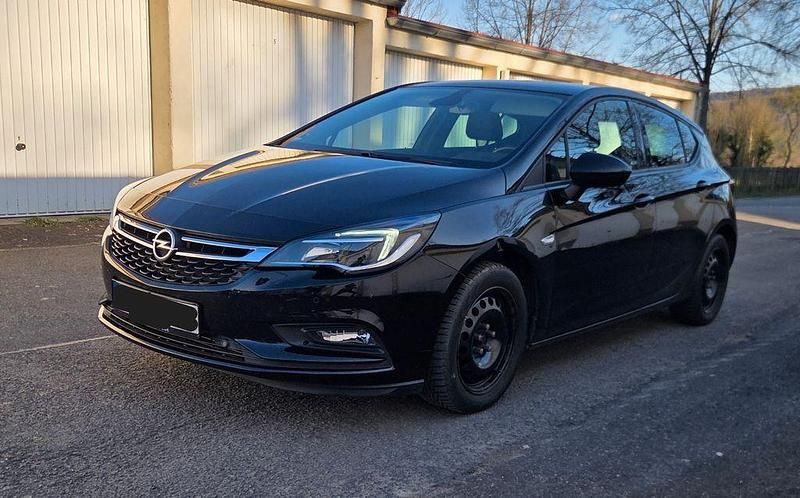 Gebraucht Opel Astra 125 PS (91 kW) 2017 Schwarz Limousine