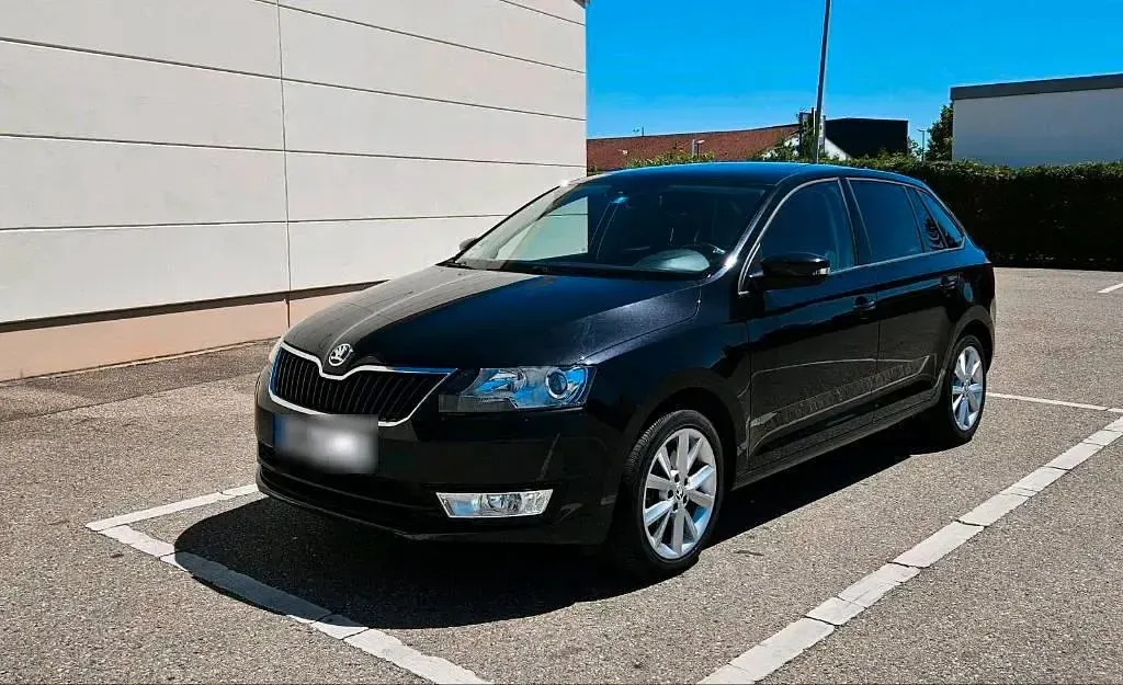 Gebraucht Skoda Rapid 125 PS (91 kW) 2017 Schwarz Kleinwagen