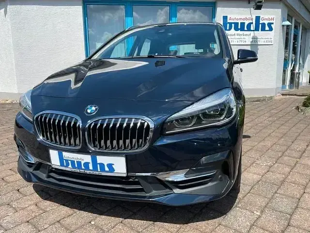 Gebraucht BMW 225 Active Tourer Luxury Line 136 PS (100 kW) 2020 Imperialblau brillanteffekt Van / Kleinbus