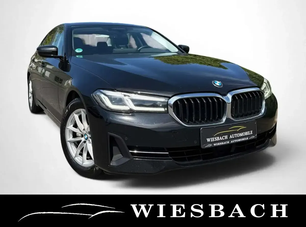 Gebraucht BMW 520 190 PS (139 kW) 2023 Schwarz Limousine